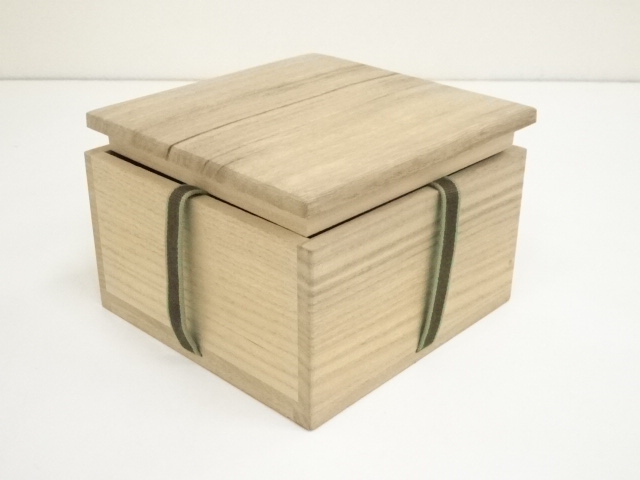 伊羅保茶碗 朴冨元作 大徳寺 神波東獄賛 茶道具 伊羅保茶碗 朴冨元作 大徳寺 神波東獄賛 茶道具 2025年